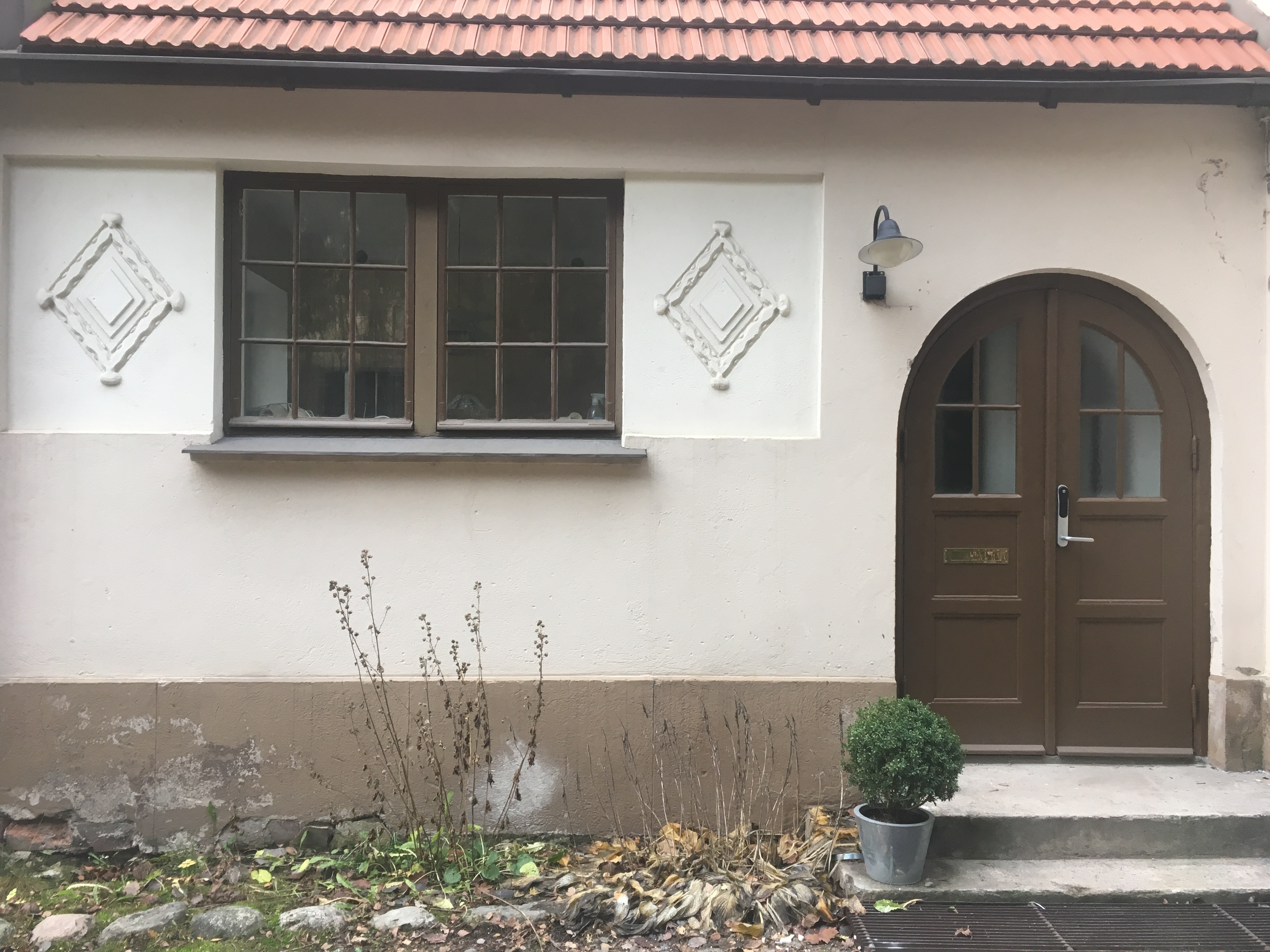 Uudenmaan Ikkunaentisöinti